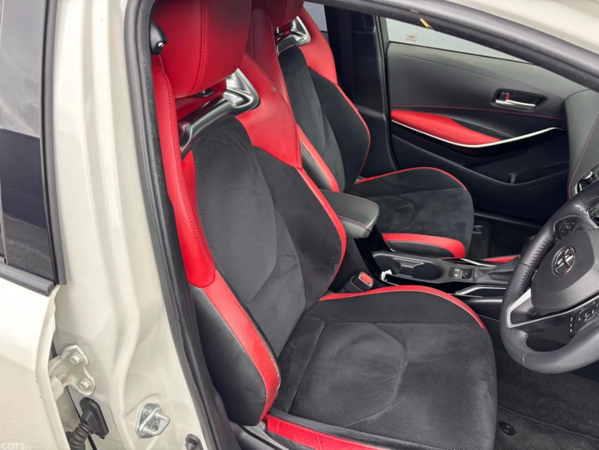 Toyota Corolla Hatchback, Petrol Hybrid, 2019, White