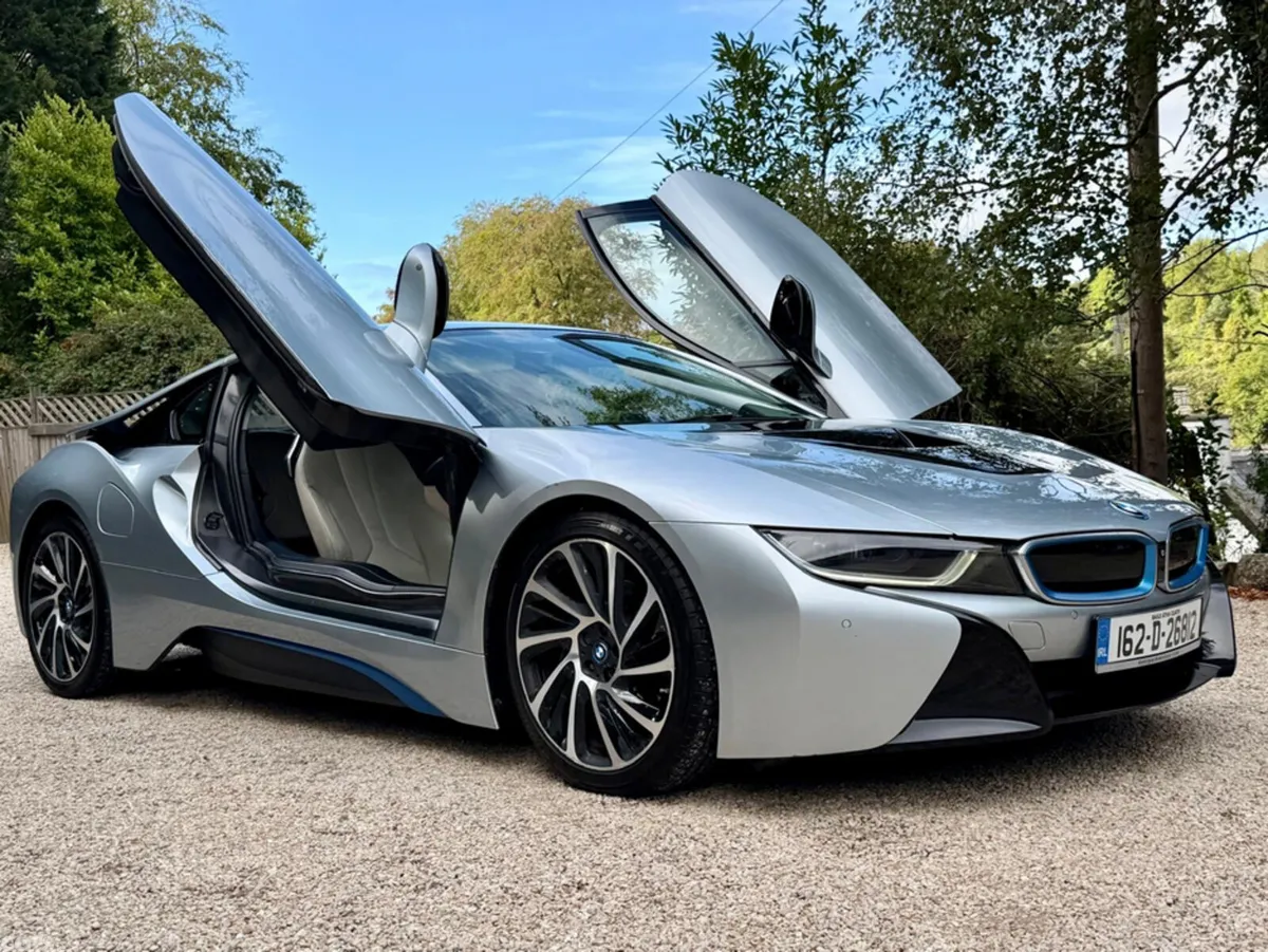 BMW i8 Coupe, Petrol Plug-in Hybrid, 2016, Silver