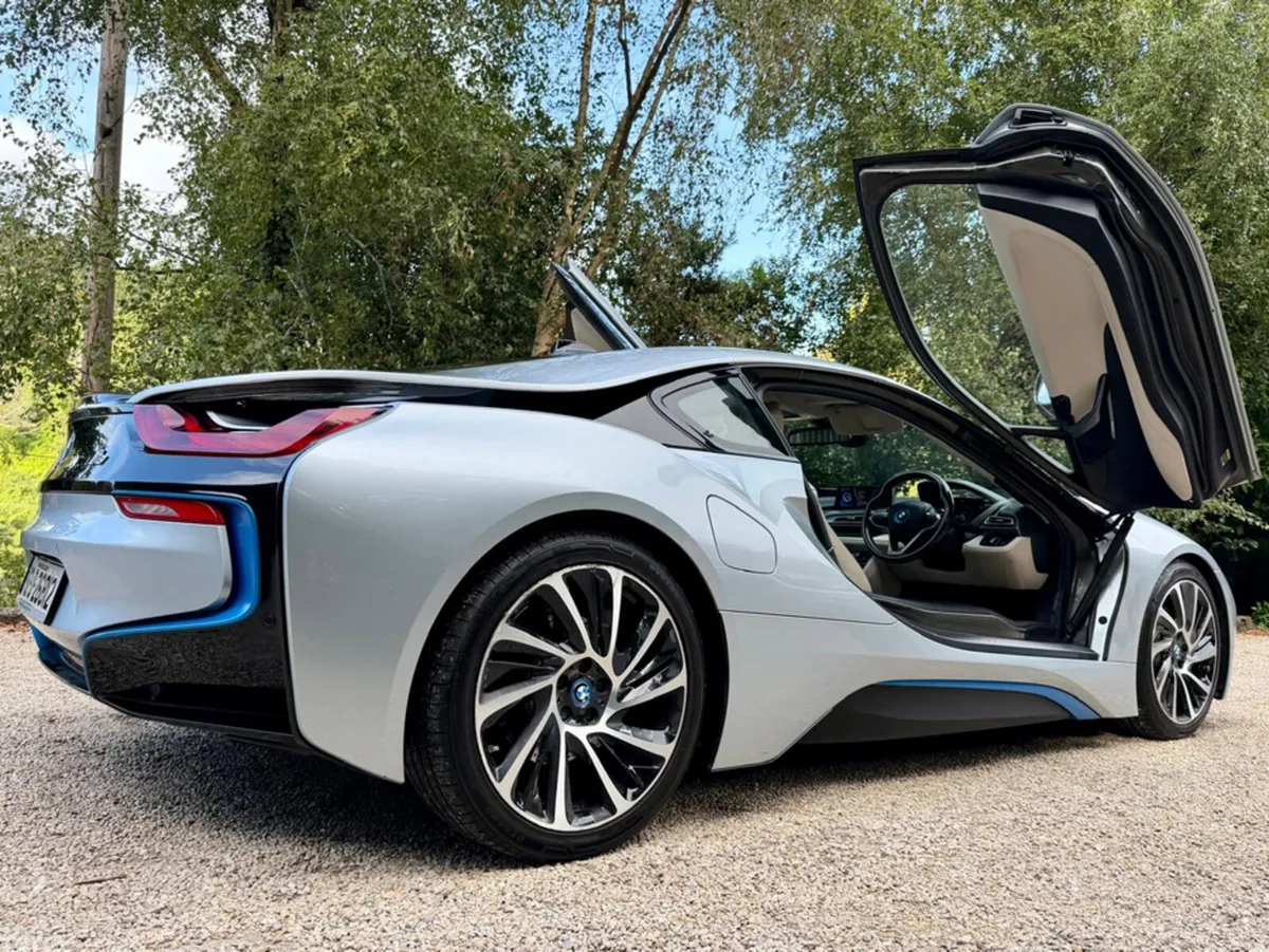 BMW i8 Coupe, Petrol Plug-in Hybrid, 2016, Silver