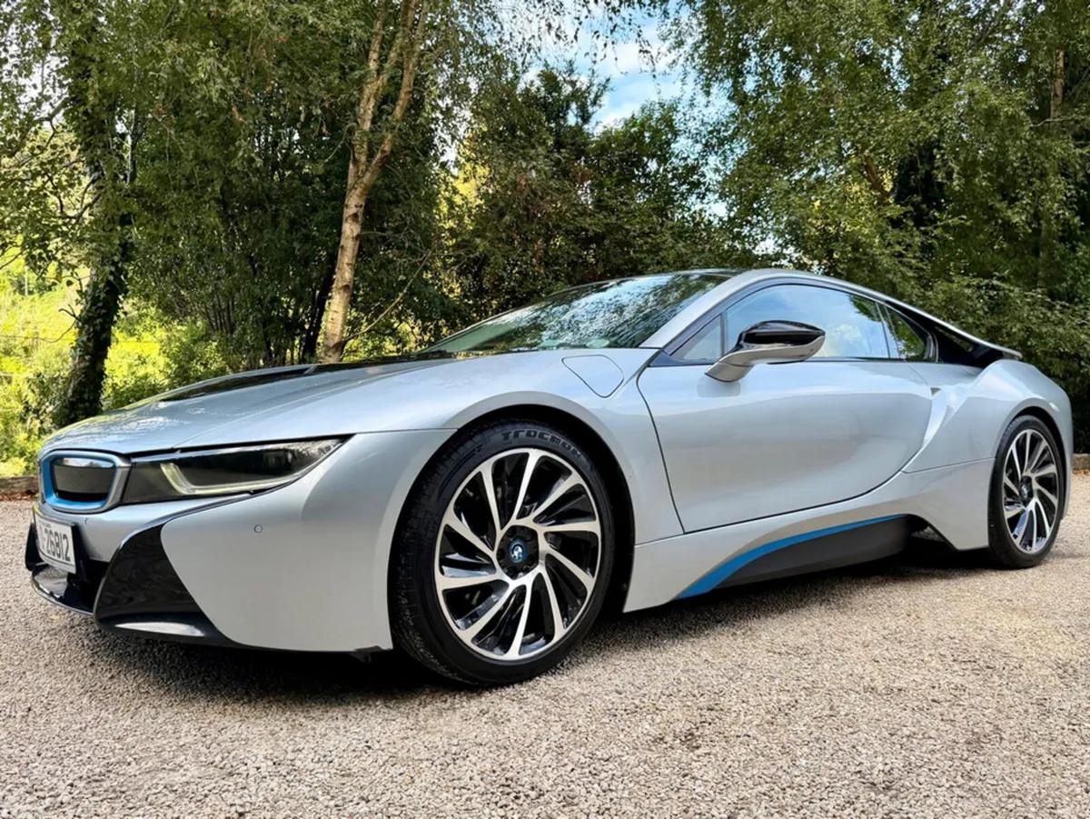 BMW i8 Coupe, Petrol Plug-in Hybrid, 2016, Silver