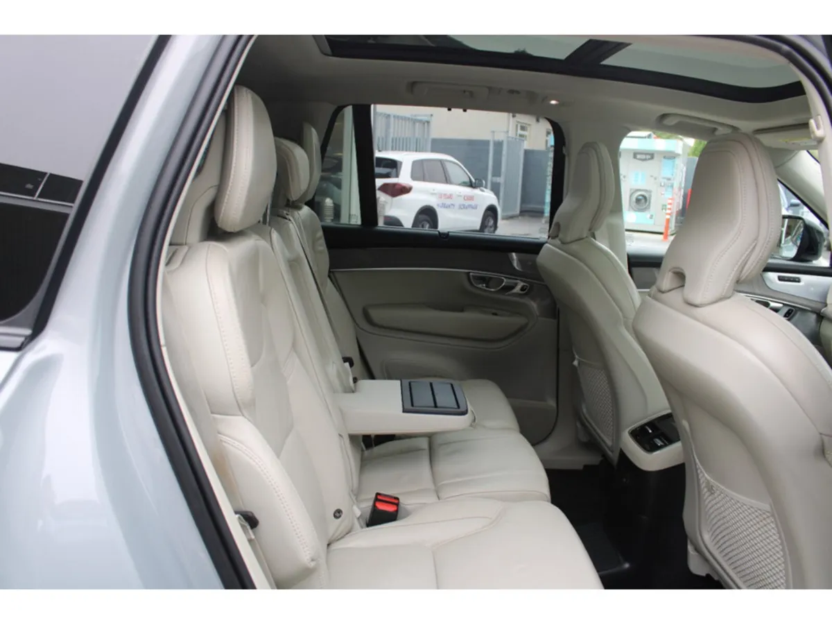 Volvo XC90 Estate, Petrol Hybrid, 2025, Grey