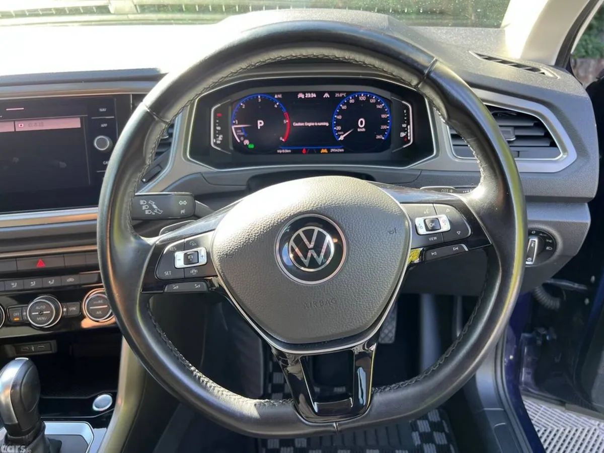 Volkswagen T-Roc SUV, Diesel, 2021, Blue