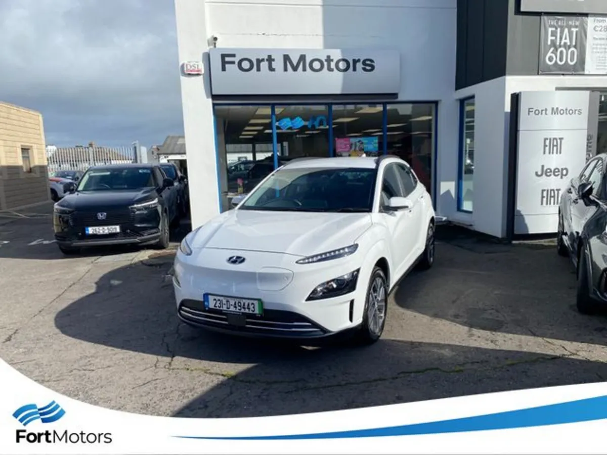 Hyundai KONA Hatchback, Electric, 2023, White