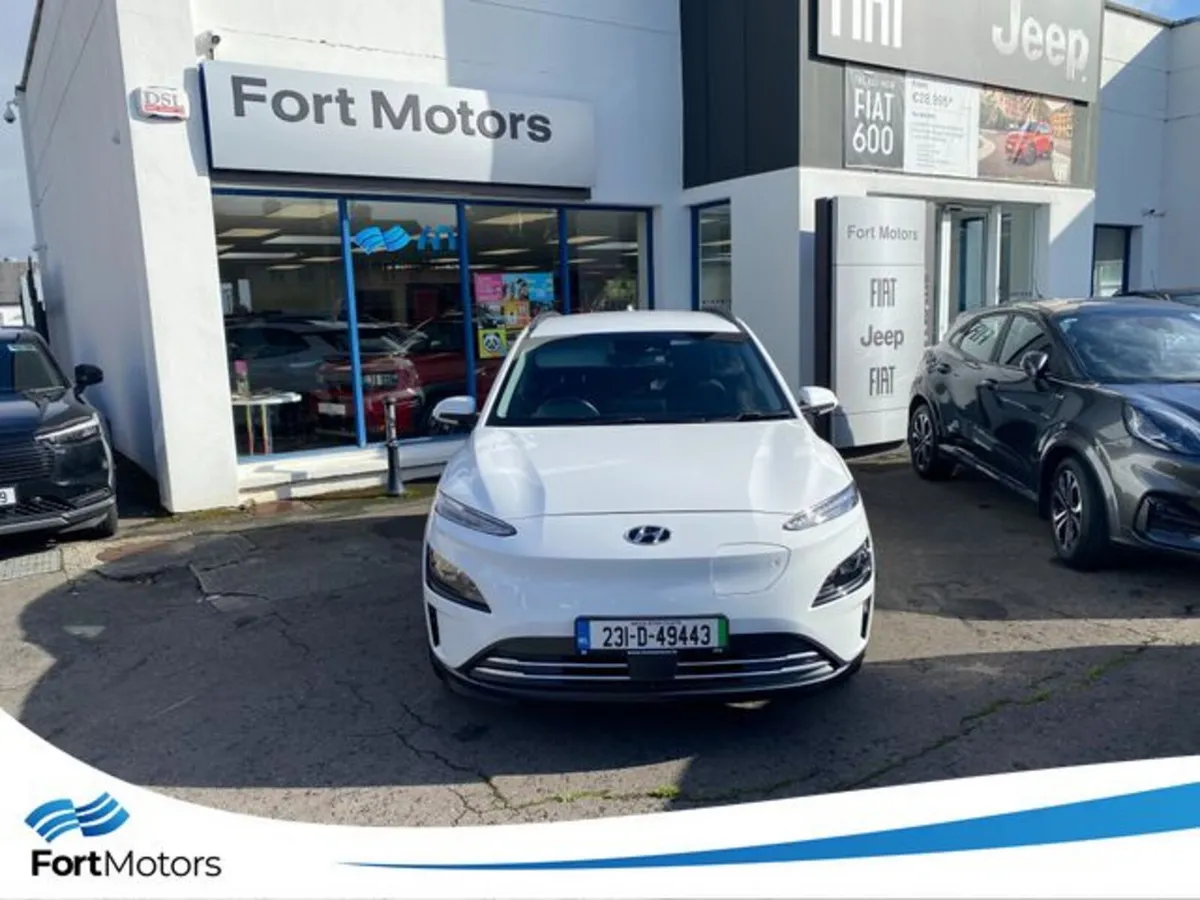 Hyundai KONA Hatchback, Electric, 2023, White