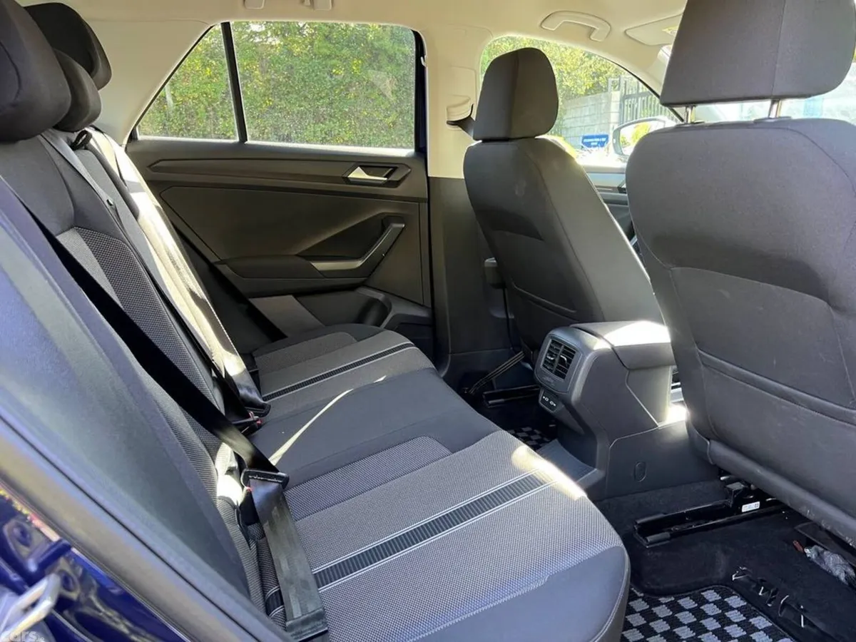 Volkswagen T-Roc SUV, Diesel, 2021, Blue