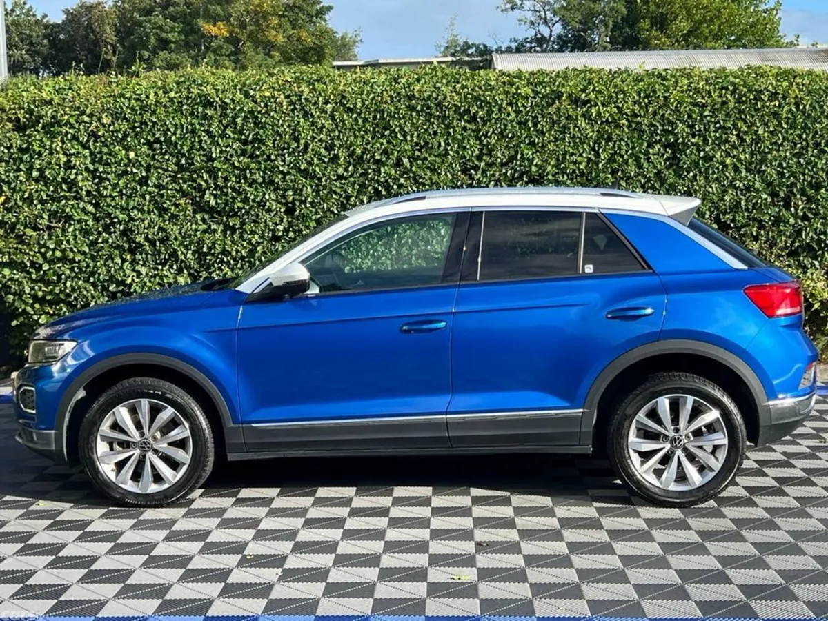 Volkswagen T-Roc SUV, Diesel, 2021, Blue