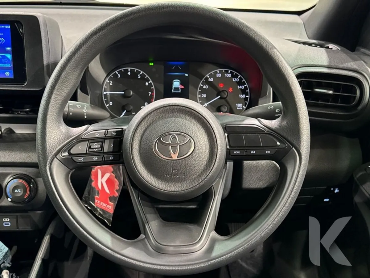 Toyota Yaris Hatchback, Petrol, 2025, Black
