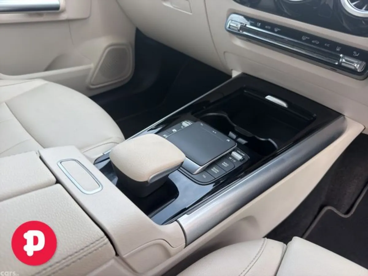 Mercedes-Benz GLA SUV, Petrol Plug-in Hybrid, 2023, Grey