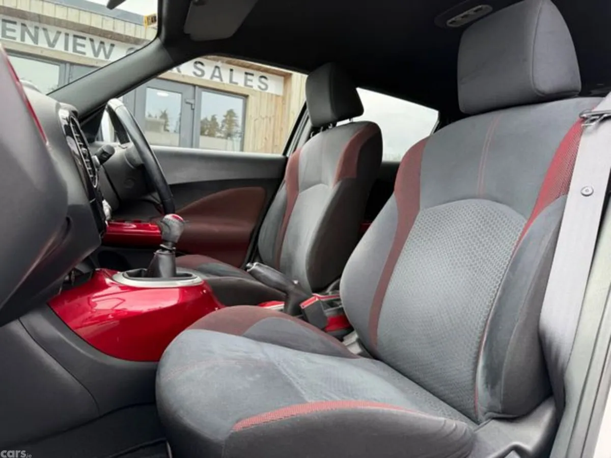 Nissan Juke MPV, Petrol, 2015, Silver