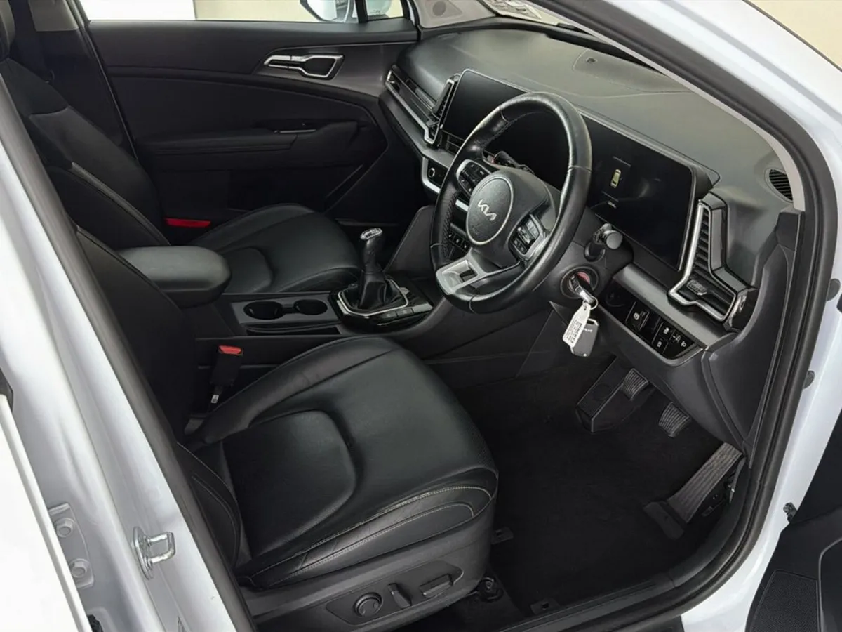 Kia Sportage SUV, Diesel, 2024, White