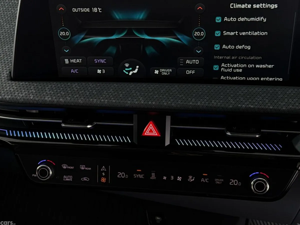 Kia EV6 MPV, Electric, 2023, Blue