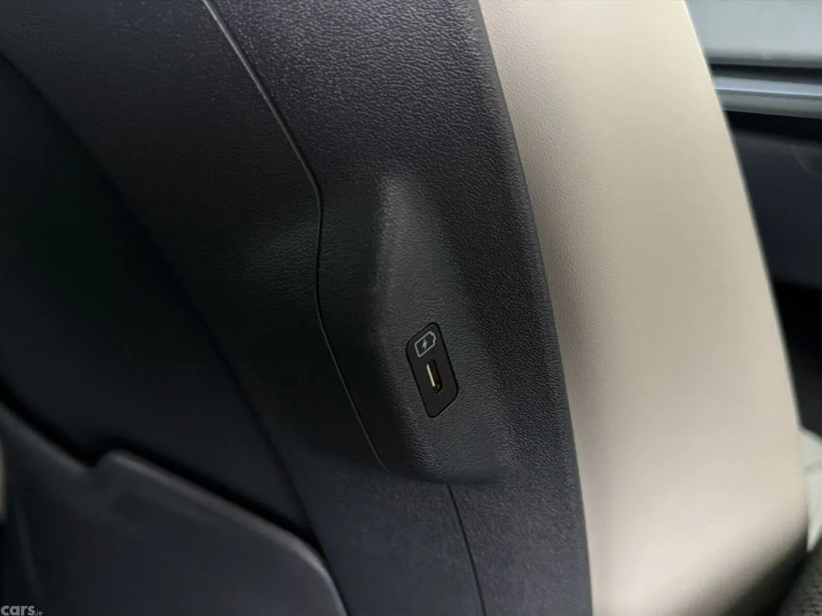 Kia EV6 MPV, Electric, 2023, Blue