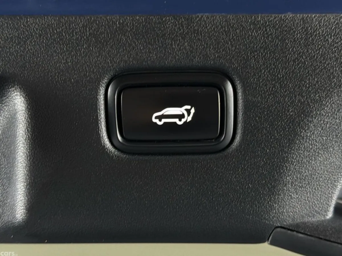 Kia EV6 MPV, Electric, 2023, Blue