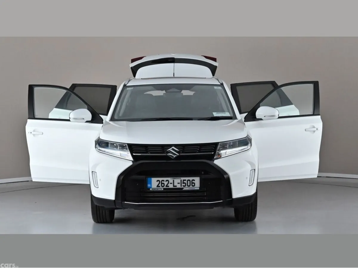 Suzuki Vitara SUV, Petrol Hybrid, 2026, White