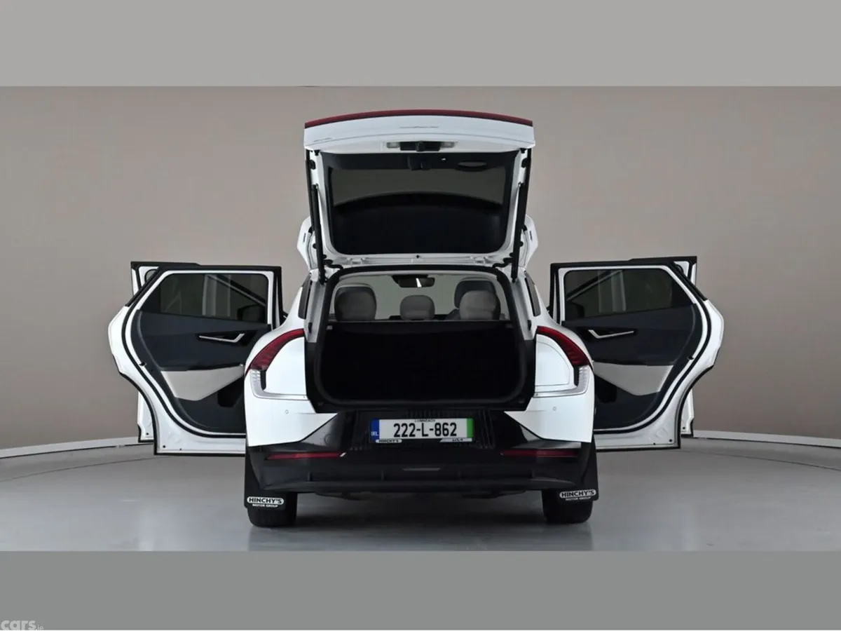 Kia EV6 MPV, Electric, 2022, White