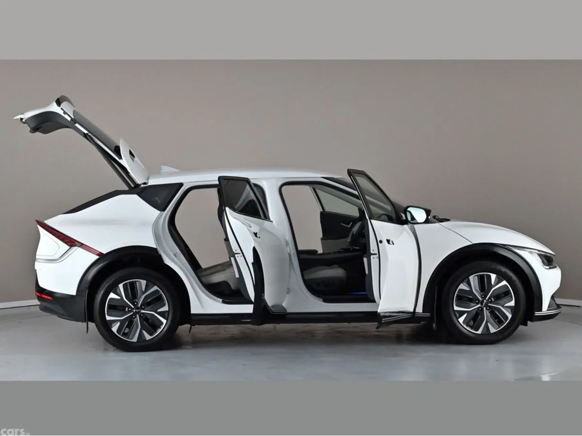 Kia EV6 MPV, Electric, 2022, White
