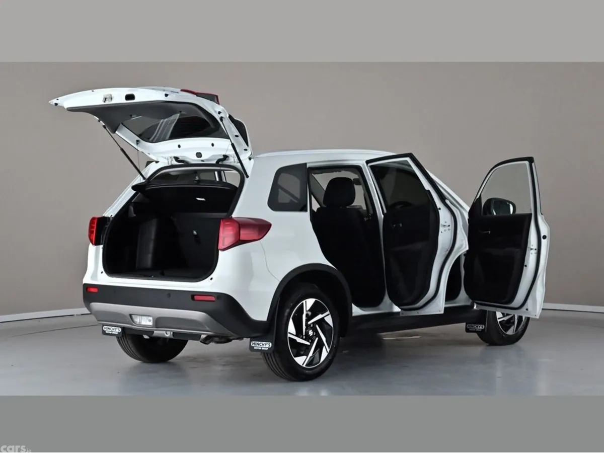 Suzuki Vitara SUV, Petrol Hybrid, 2026, White