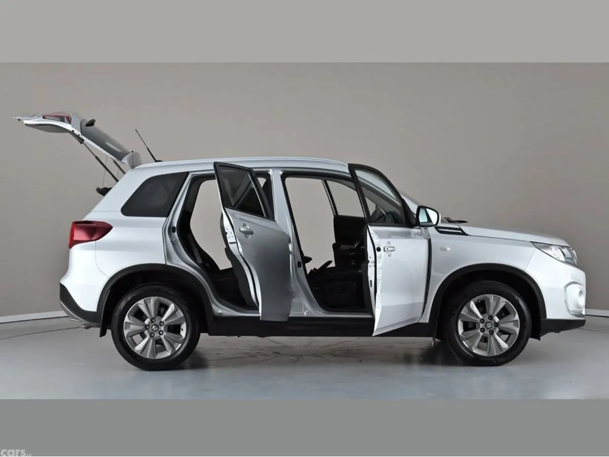 Suzuki Vitara SUV, Petrol, 2024, Grey