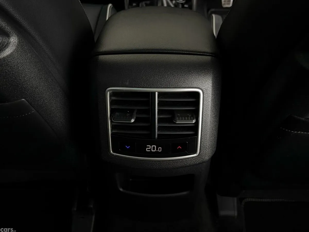 Kia Sportage SUV, Diesel Hybrid, 2024, Orange