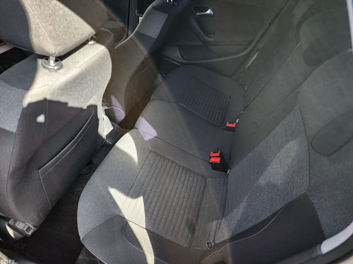 Volkswagen Polo Hatchback, Petrol, 2013, Black