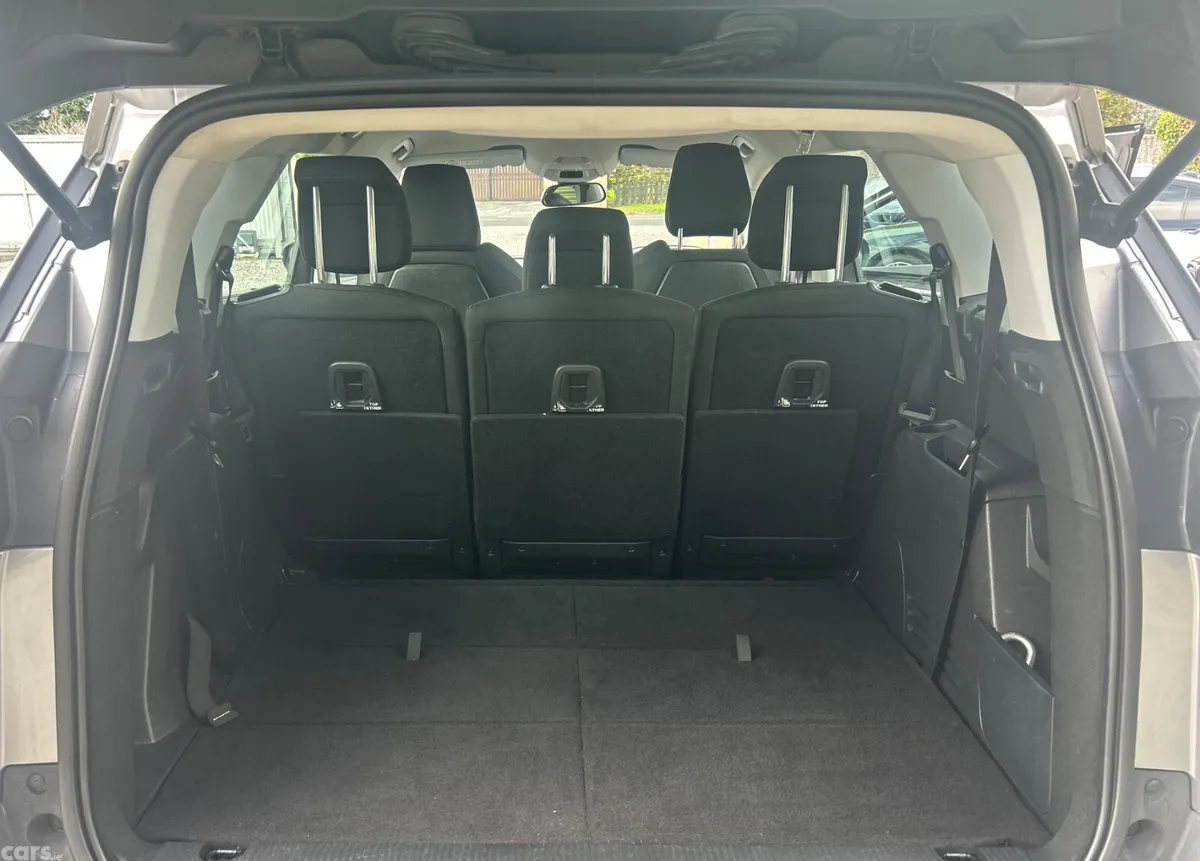 Peugeot 5008 MPV, Diesel, 2018, Grey