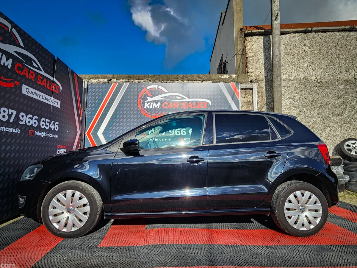 Volkswagen Polo Hatchback, Petrol, 2013, Black