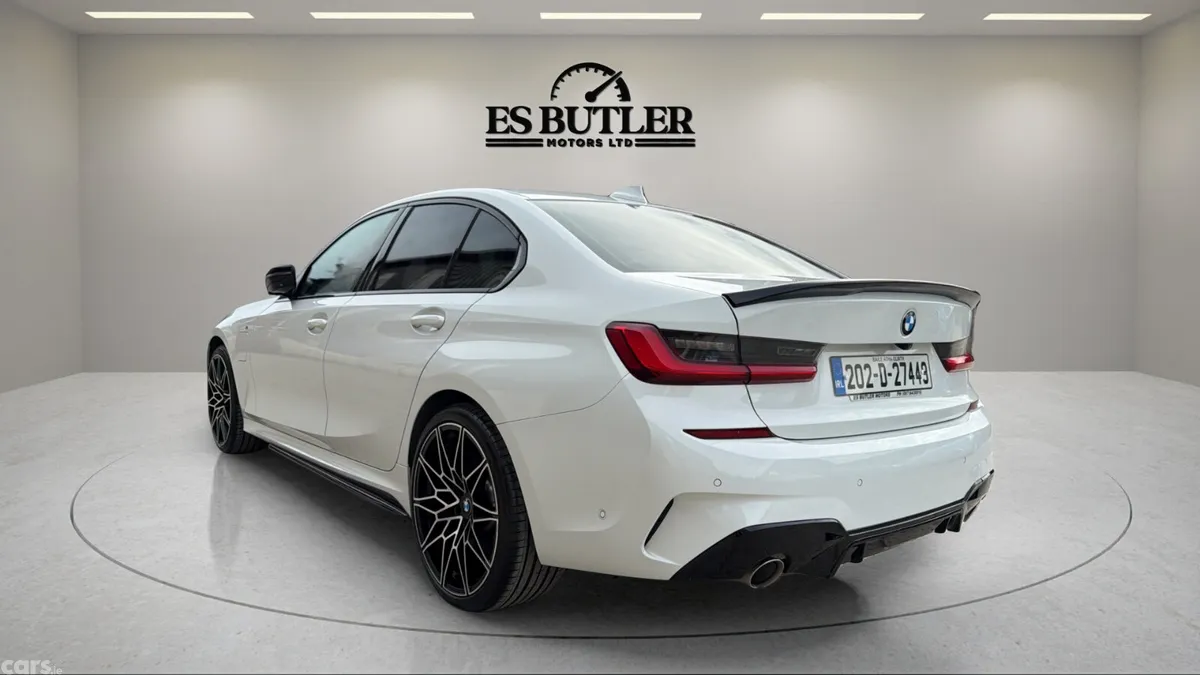 BMW 3-Series Saloon, Petrol Plug-in Hybrid, 2020, White