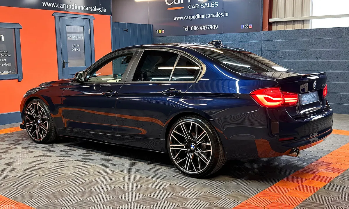BMW 3-Series Saloon, Diesel, 2016, Blue