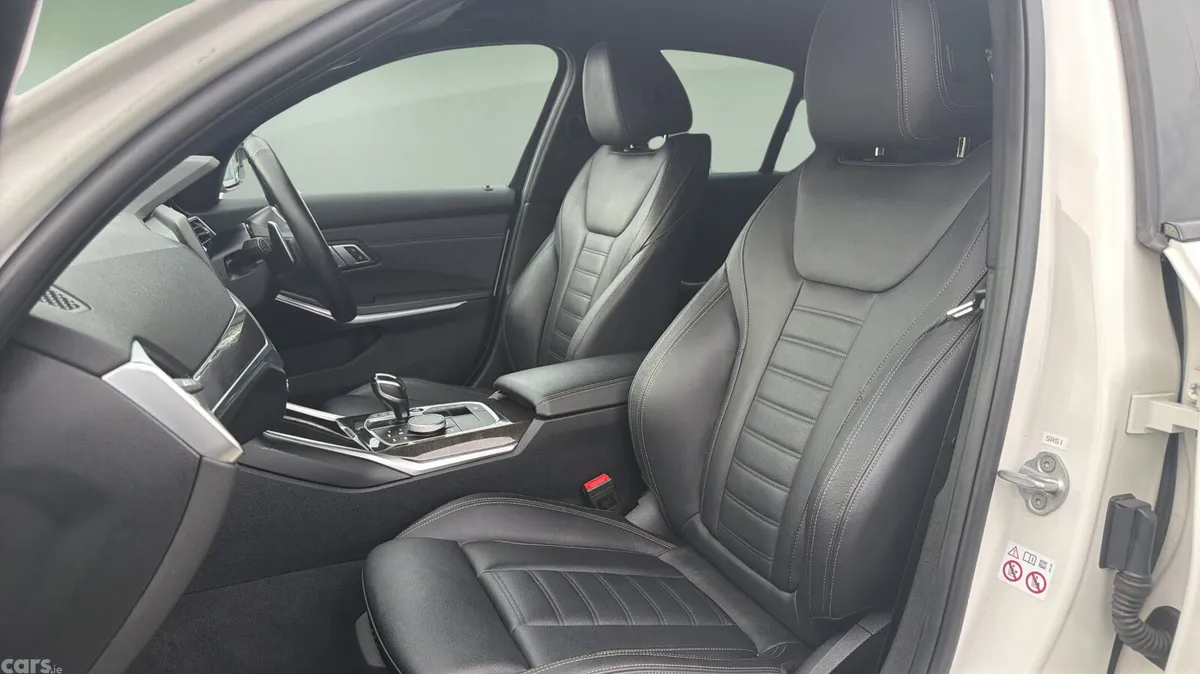BMW 3-Series Saloon, Petrol Plug-in Hybrid, 2020, White