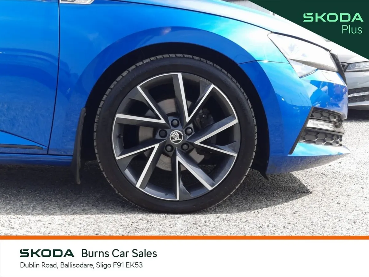 Skoda Superb Saloon, Diesel, 2023, Blue