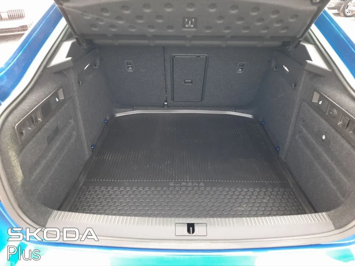 Skoda Superb Saloon, Diesel, 2023, Blue