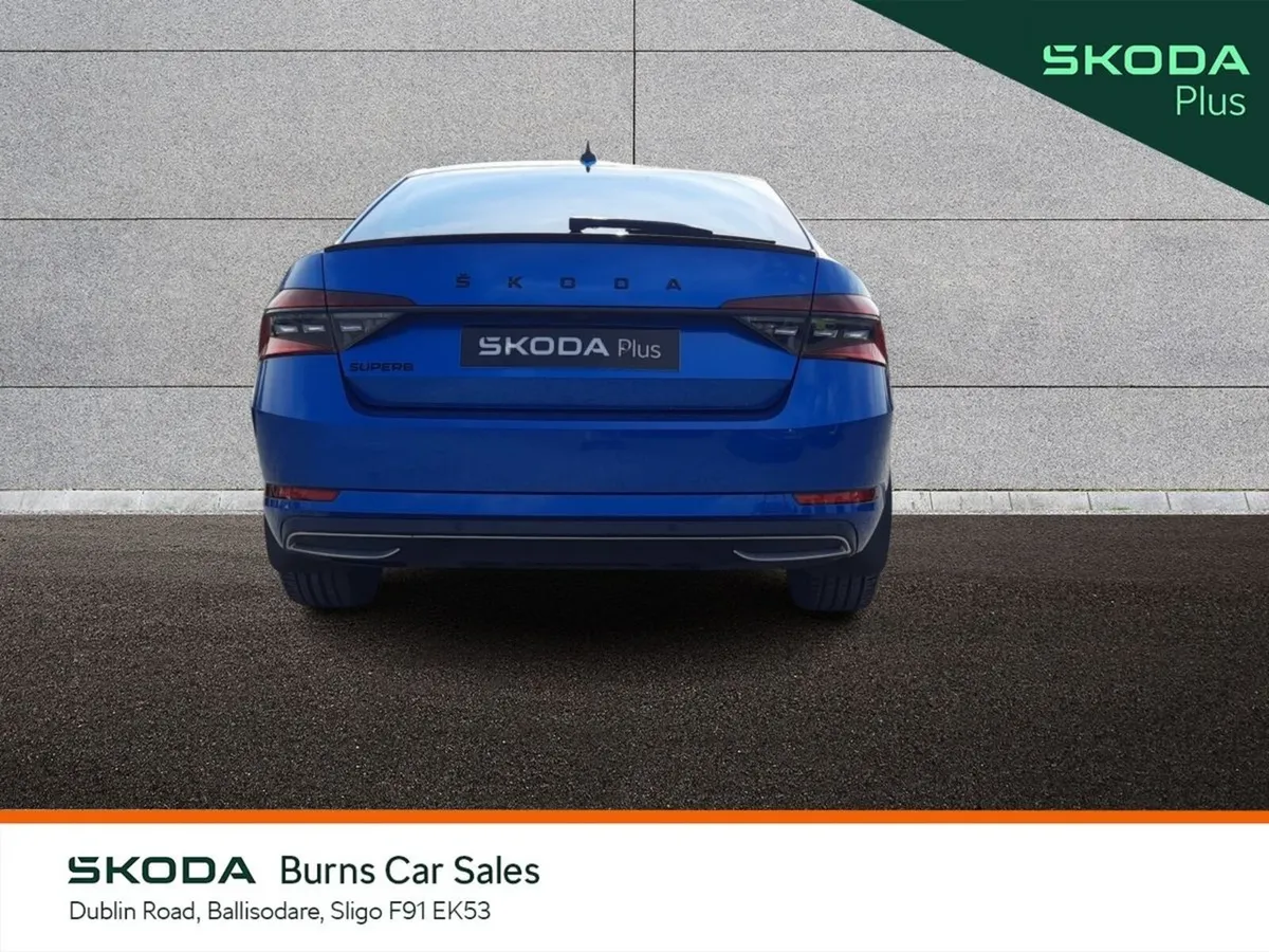 Skoda Superb Saloon, Diesel, 2023, Blue