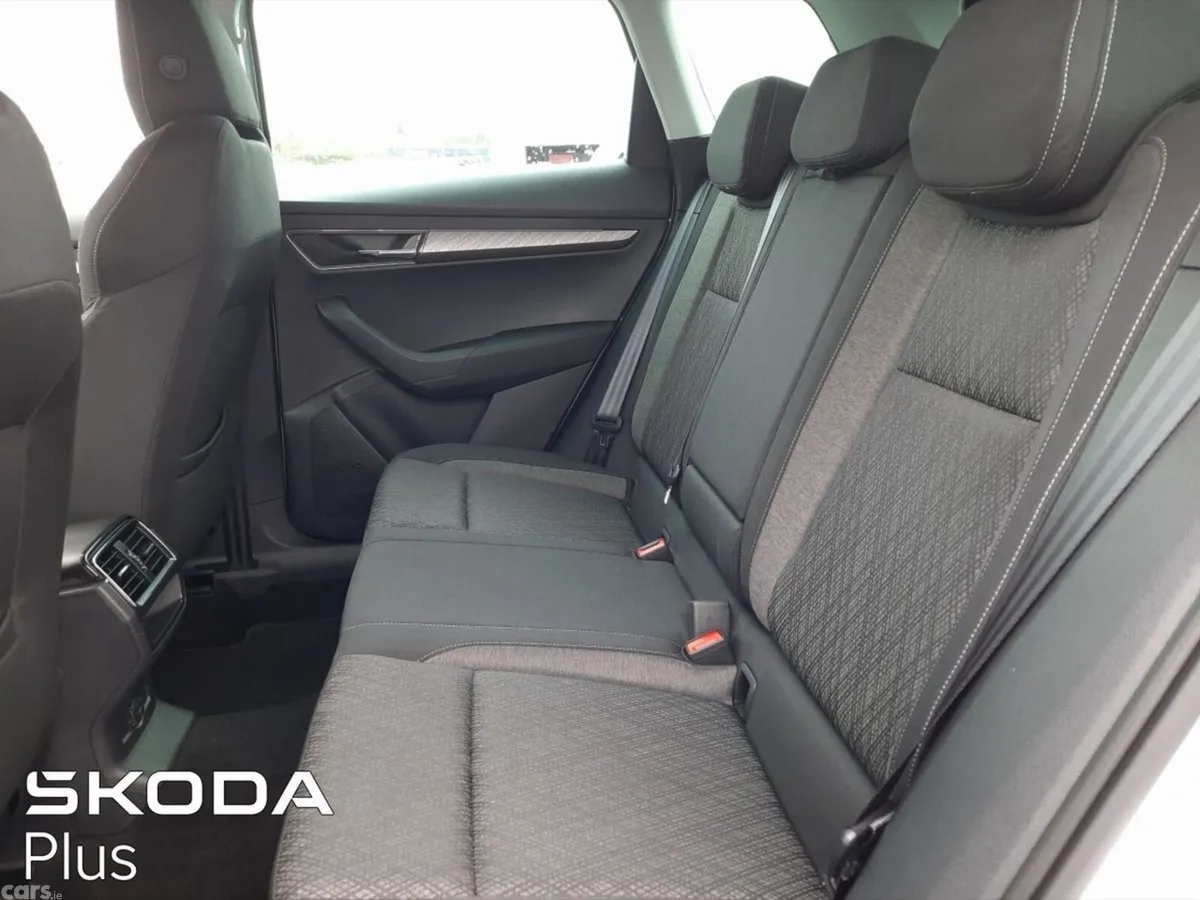 Skoda Karoq Estate, Diesel, 2024, Grey