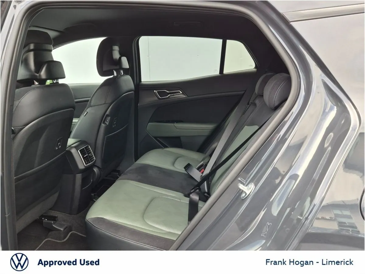Kia Sportage SUV, Petrol Hybrid, 2024, Grey