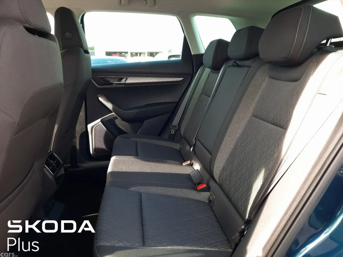 Skoda Karoq Estate, Petrol, 2023, Blue