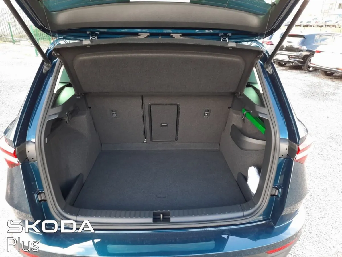Skoda Karoq Estate, Petrol, 2023, Blue