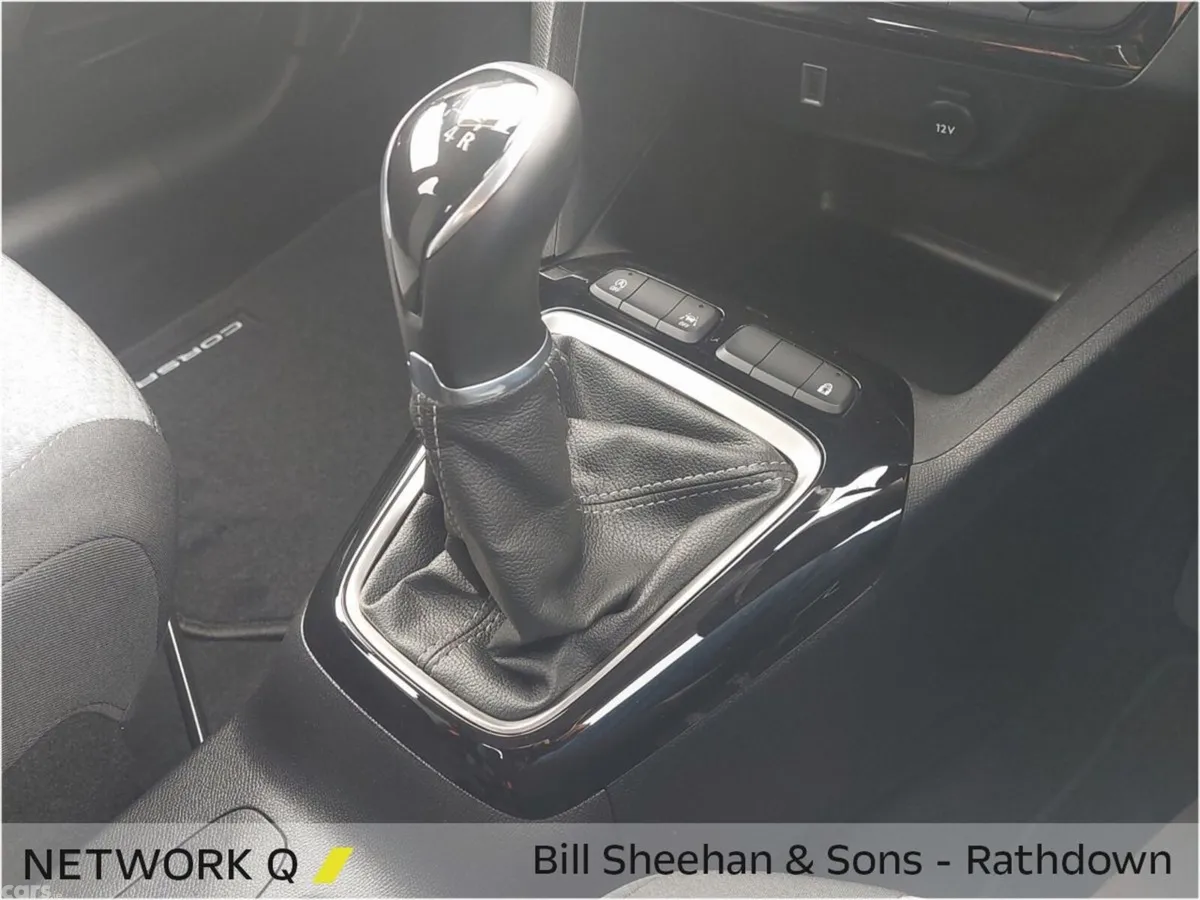 Opel Corsa Hatchback, Petrol, 2025, Red