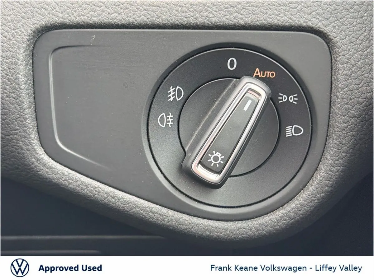 Volkswagen Golf Hatchback, Petrol, 2019, Silver