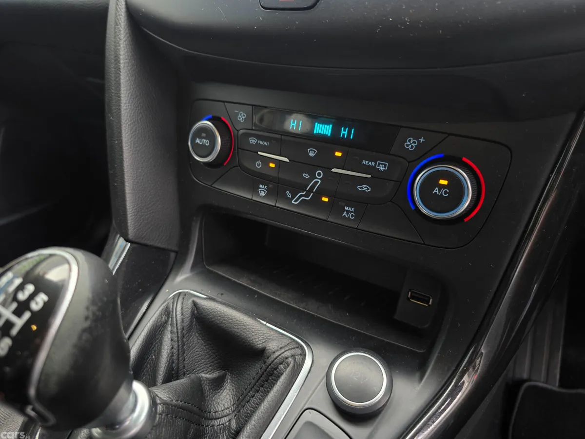 Ford Focus Estate, Diesel, 2018, Blue