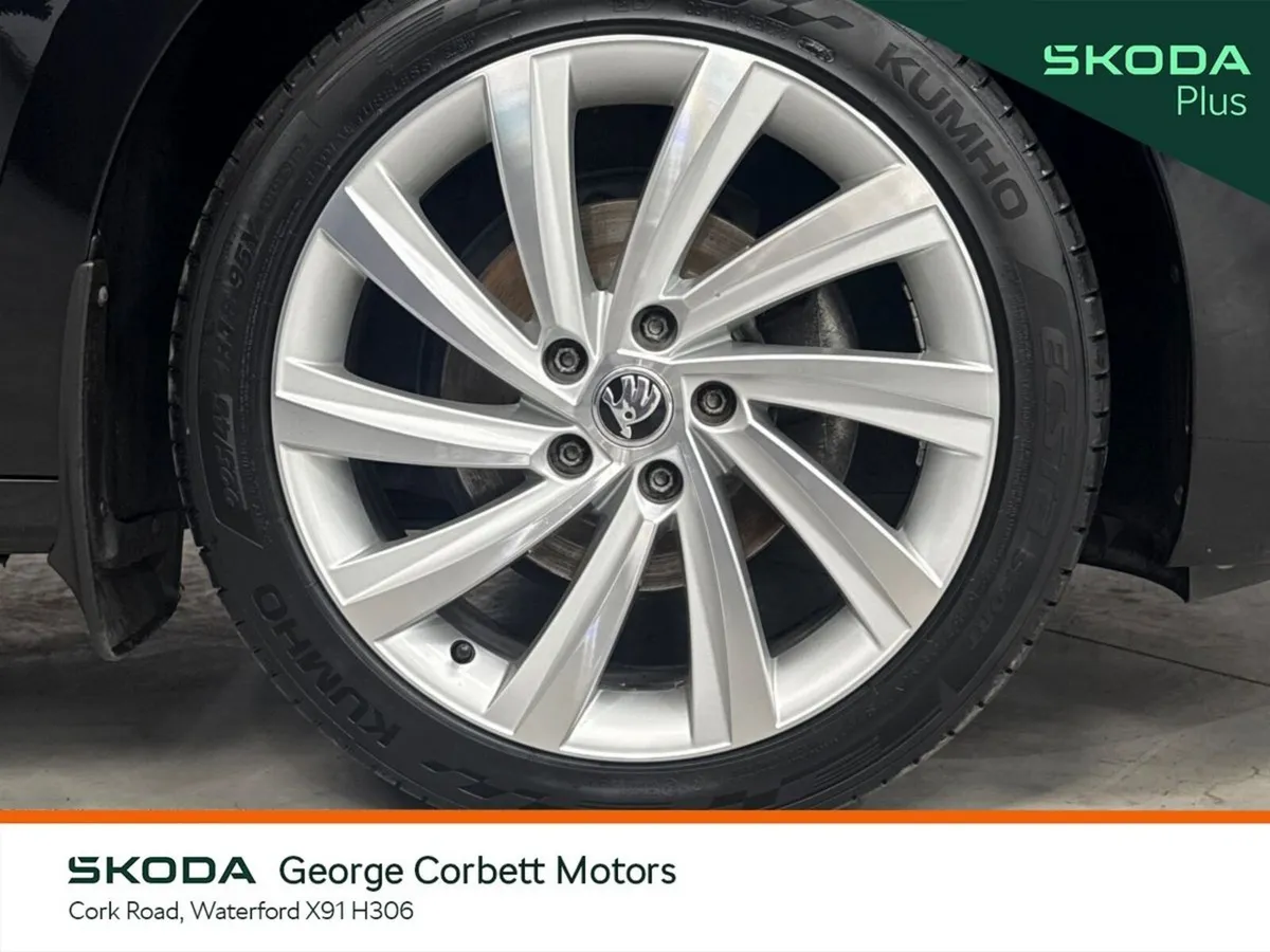 Skoda Octavia Saloon, Diesel, 2024, Black