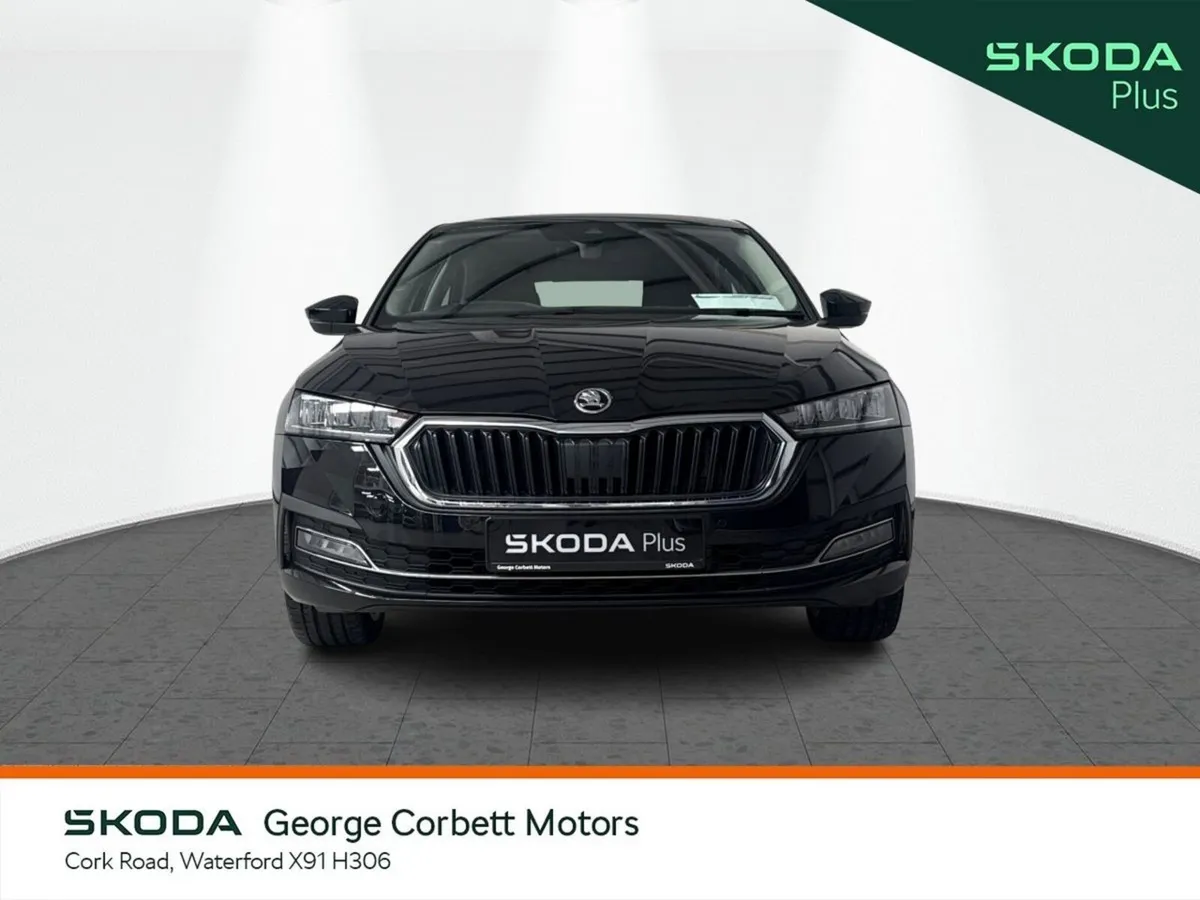 Skoda Octavia Saloon, Diesel, 2024, Black