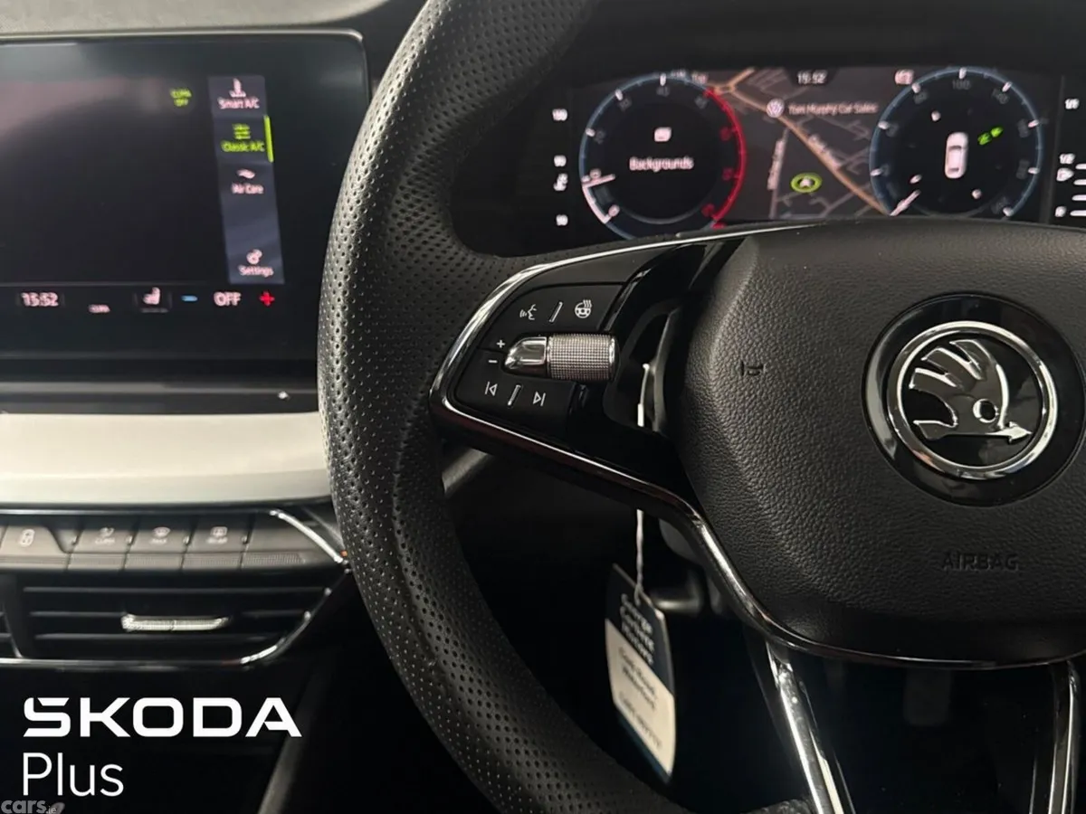 Skoda Octavia Saloon, Diesel, 2024, Black