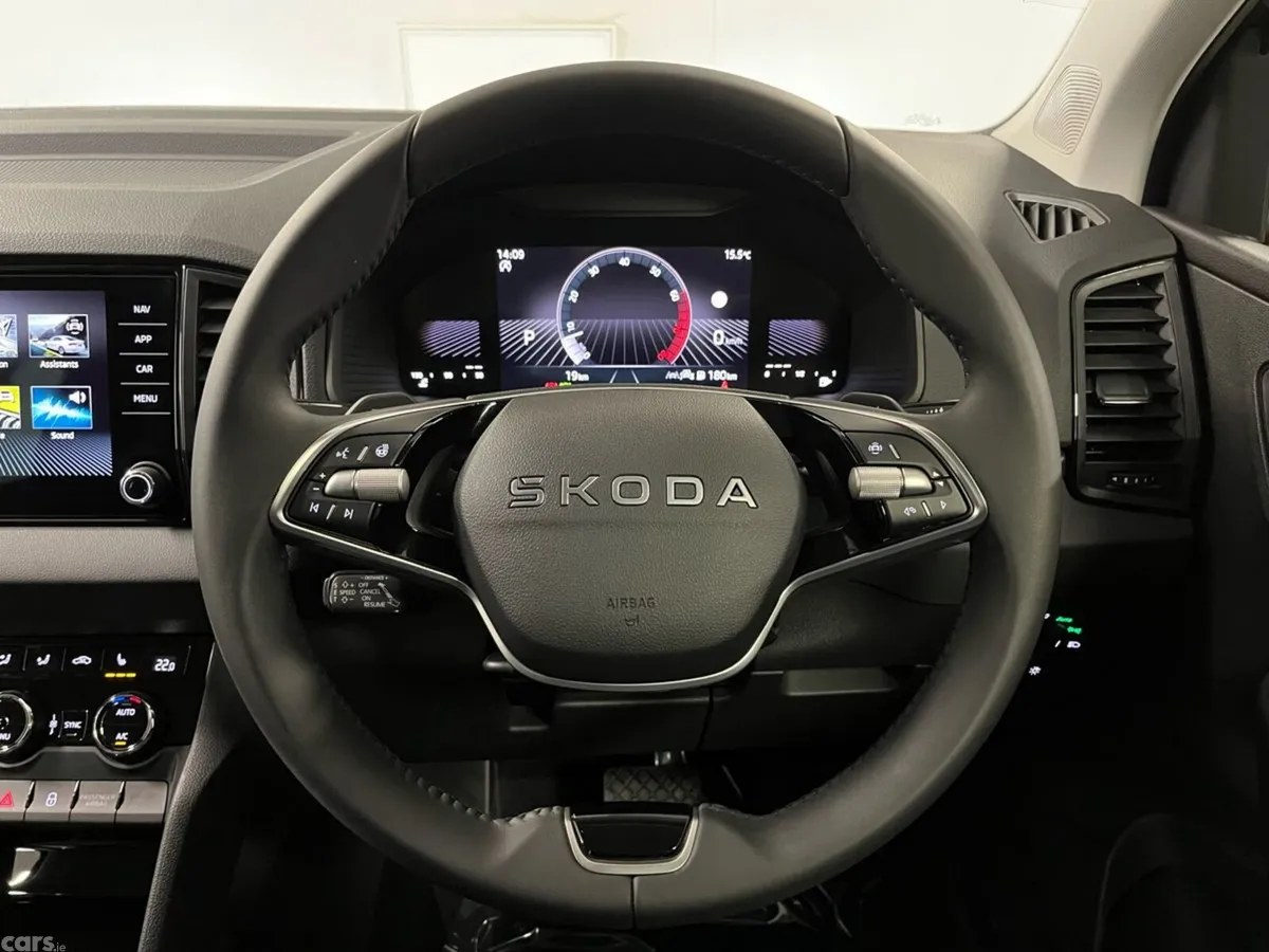 Skoda Karoq SUV, Petrol, 2026, Black
