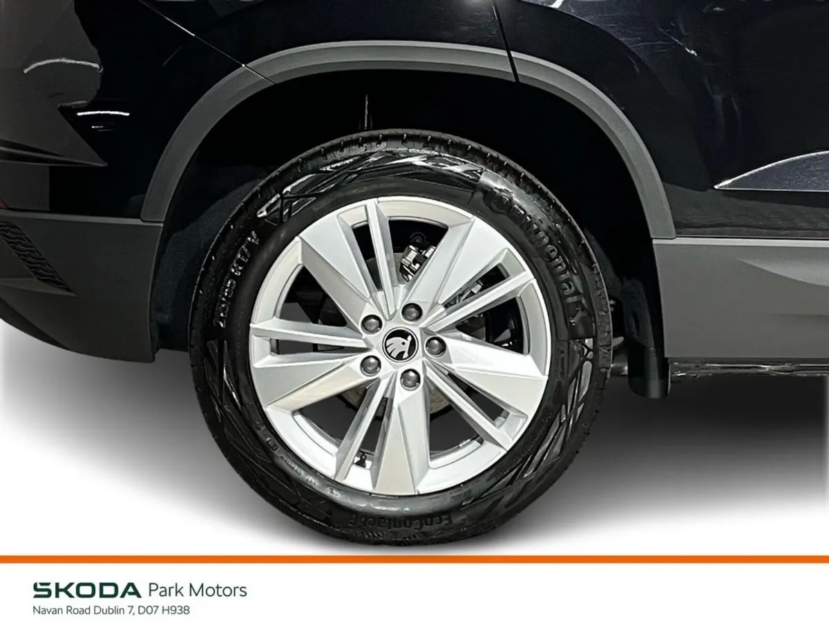 Skoda Karoq SUV, Petrol, 2026, Black
