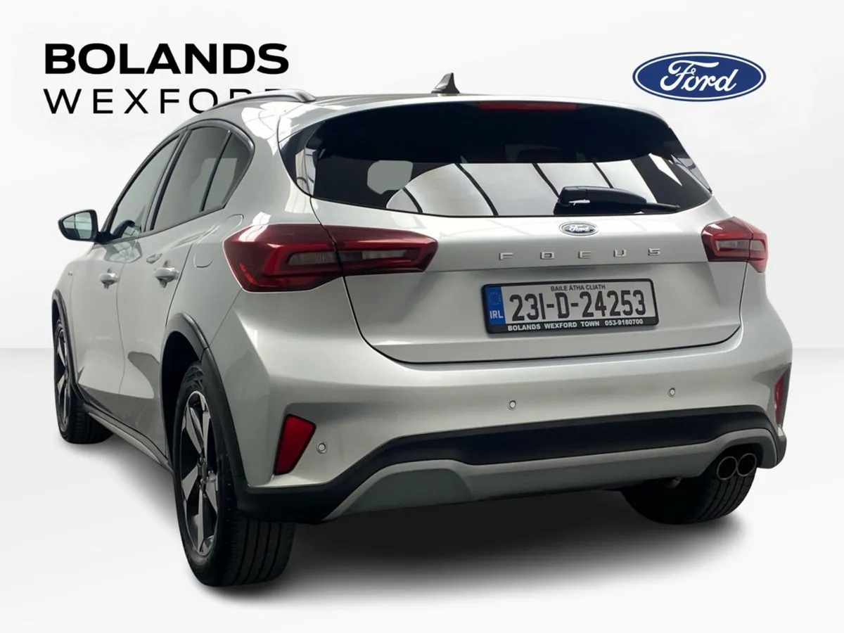 Ford Focus Hatchback, Petrol, 2023, Grey