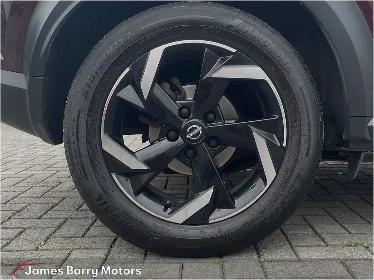 Nissan Juke SUV, Petrol, 2023, Red