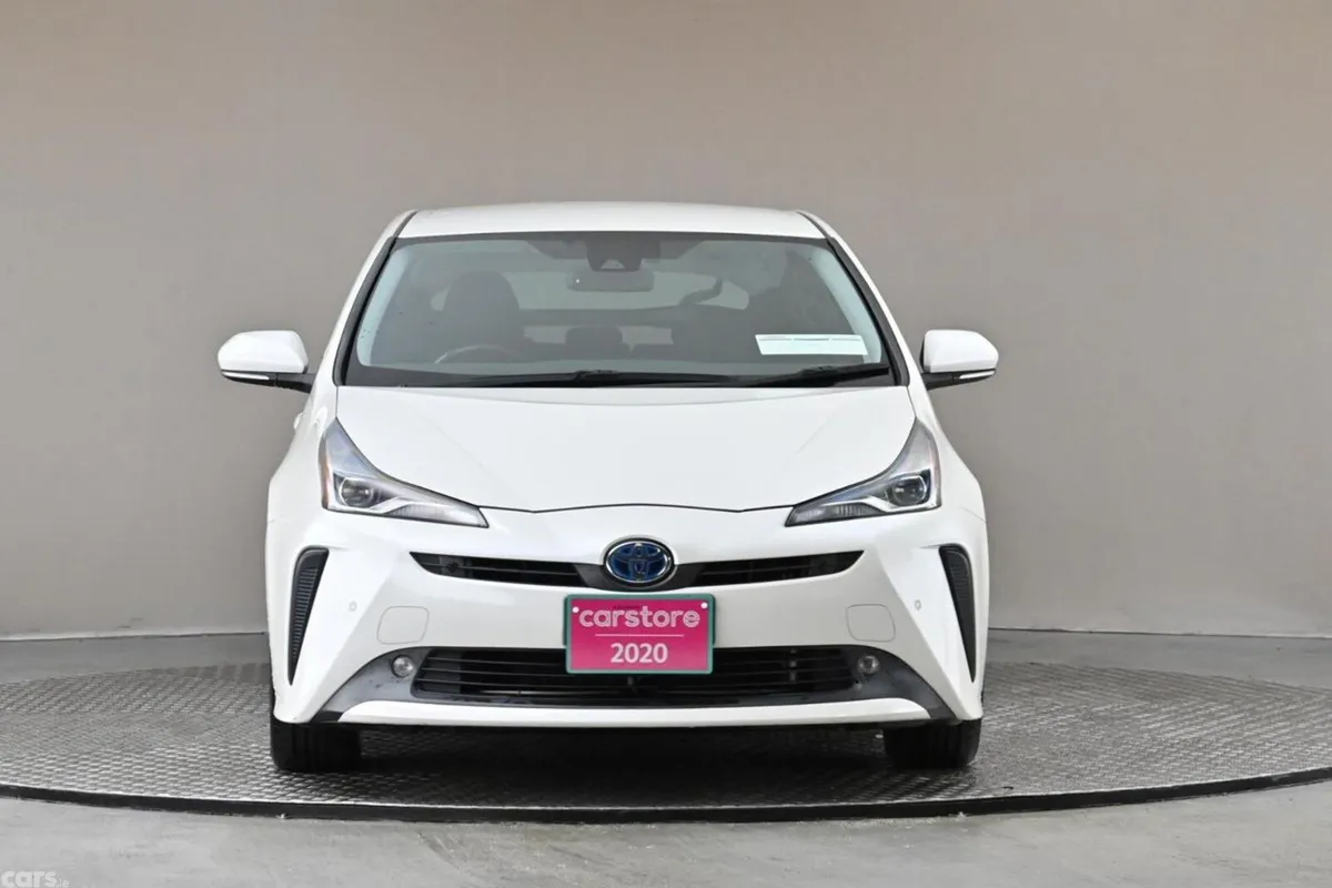 Toyota Prius Hatchback, Petrol Hybrid, 2020, White