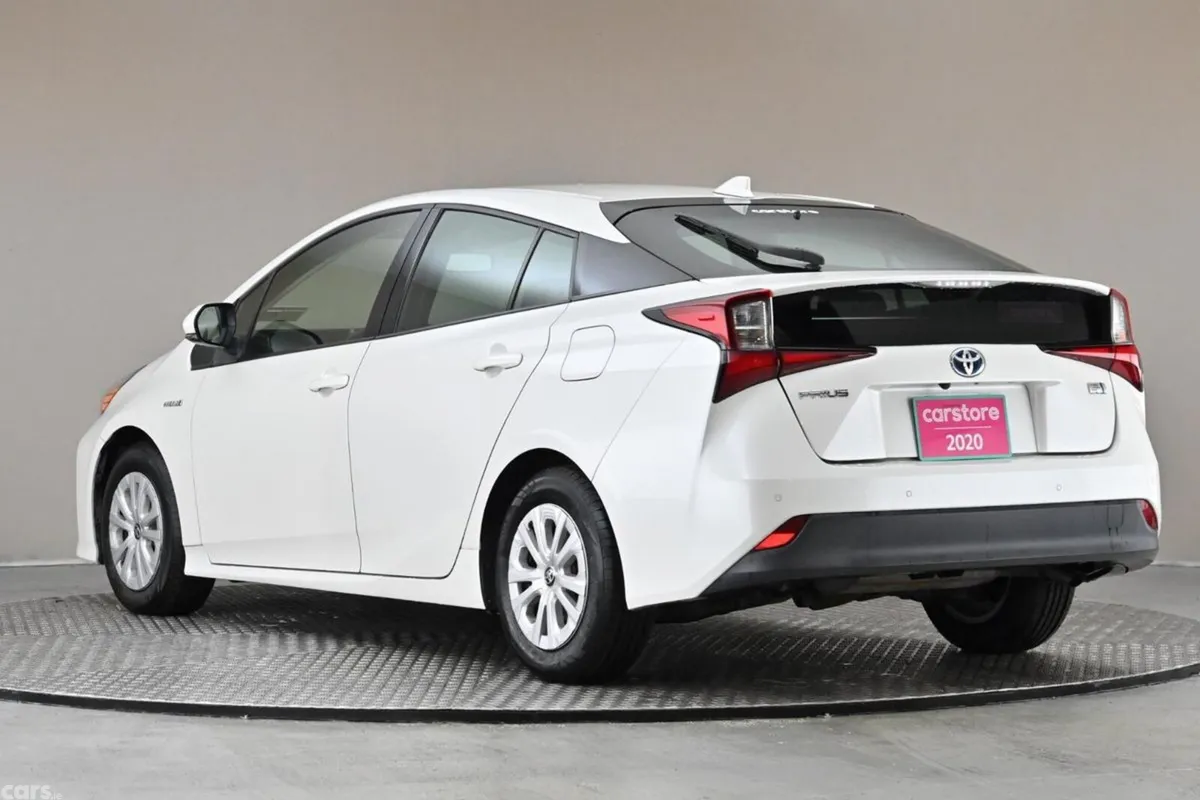 Toyota Prius Hatchback, Petrol Hybrid, 2020, White