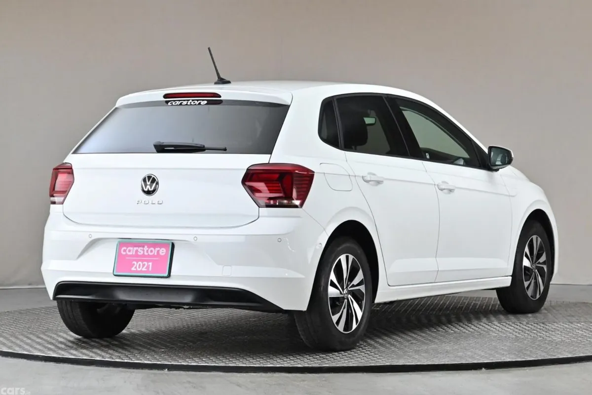 Volkswagen Polo Hatchback, Petrol, 2021, White