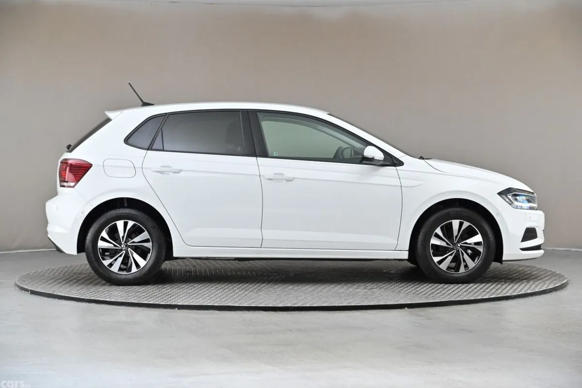 Volkswagen Polo Hatchback, Petrol, 2021, White